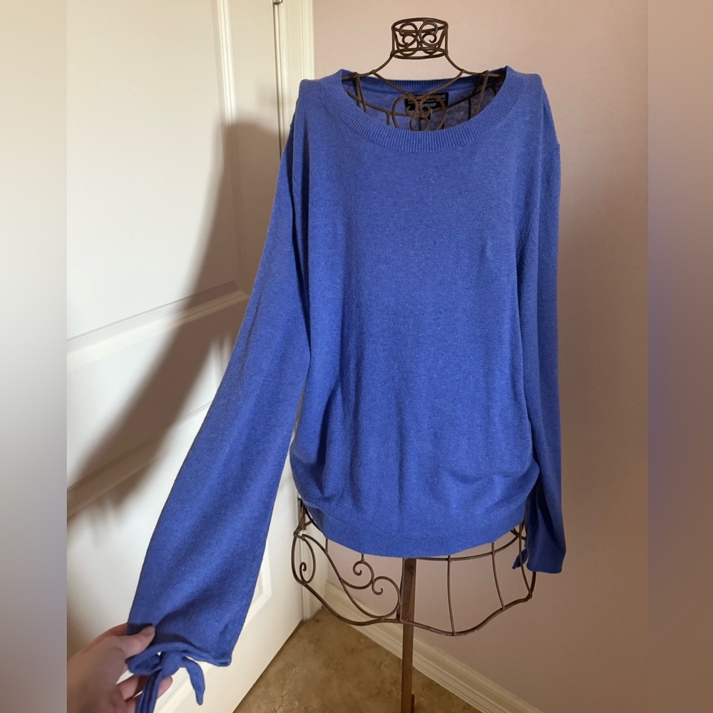 Banana Republic Blue Crew Neck Sweater size XL